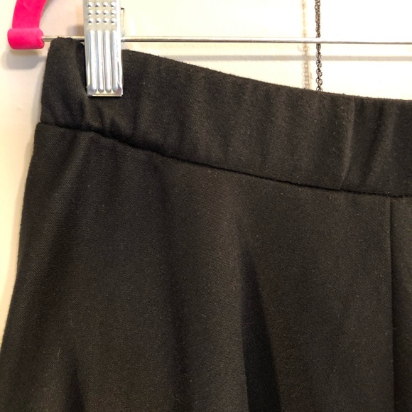 Black skirt - Picture 3 of 5